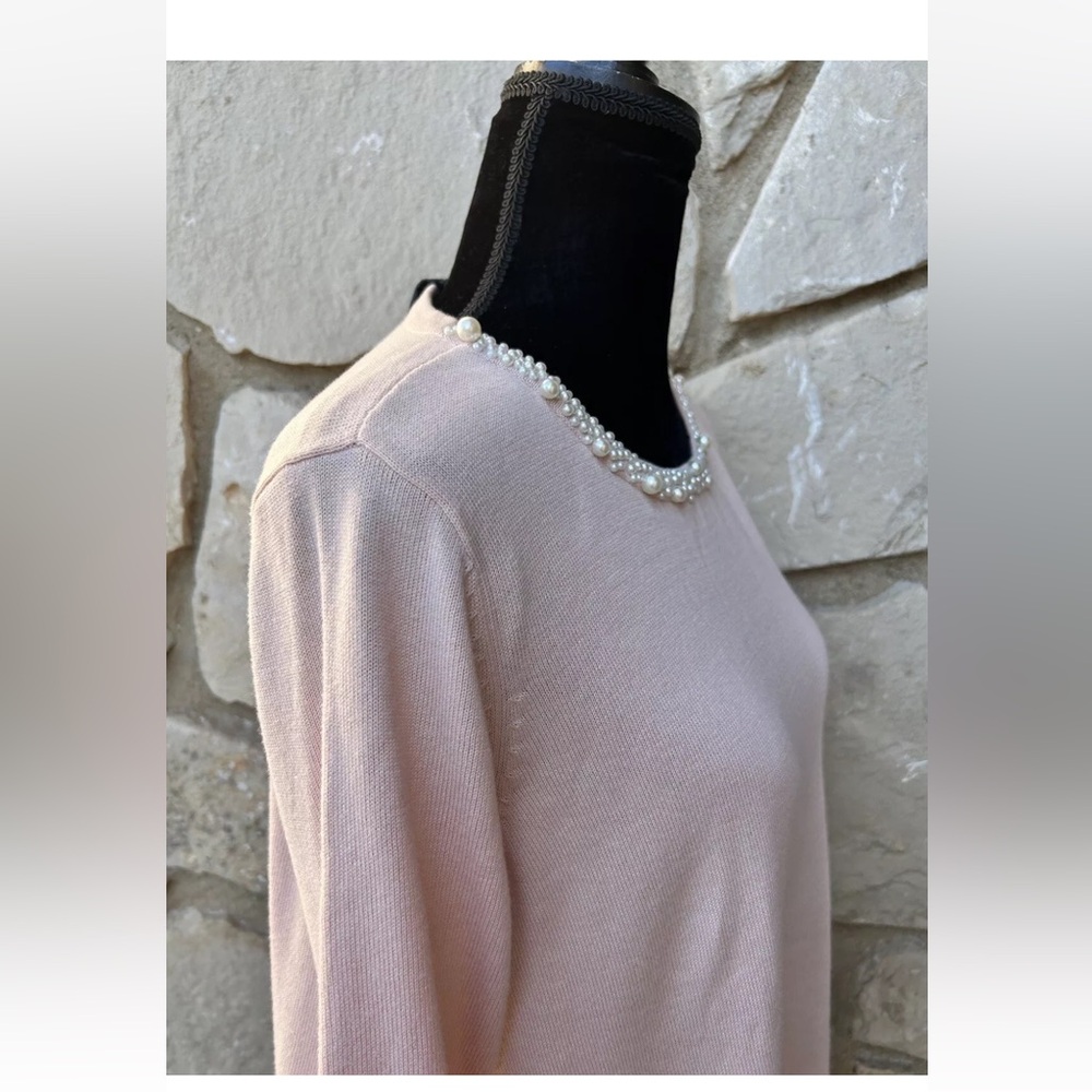 JOAN VASS Valentines Sweater Size Medium Pink Faux Pearl Accents NEW‎